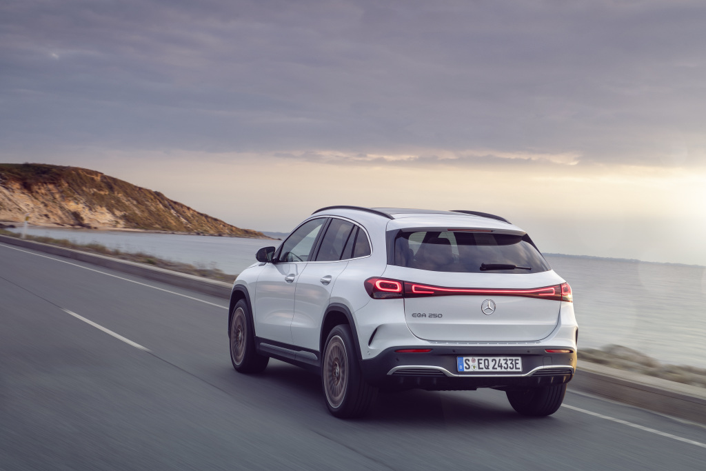 Mercedes Benz EQA Ga pari grupa